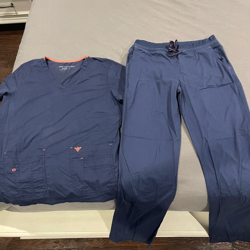Med couture scrub set navy